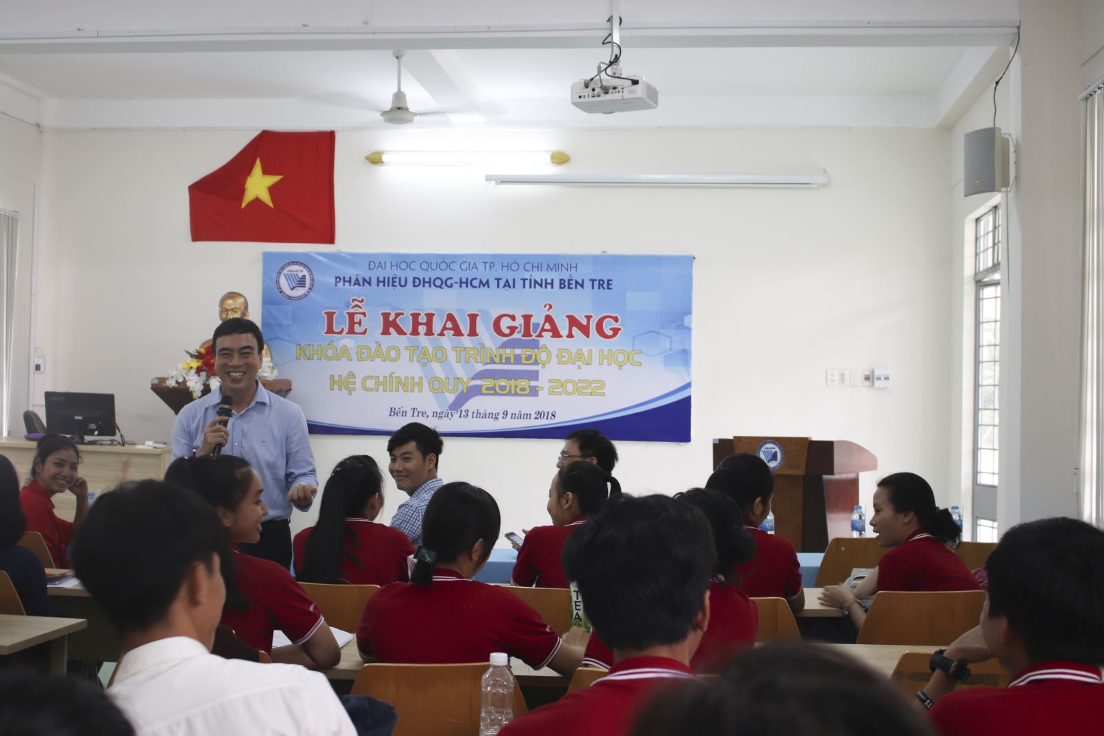 Phân hiệu ĐHQG-HCM tại tỉnh Bến Tre tổ chức tuần sinh hoạt công dân đầu khóa cho Tân sinh viên Khóa 2018