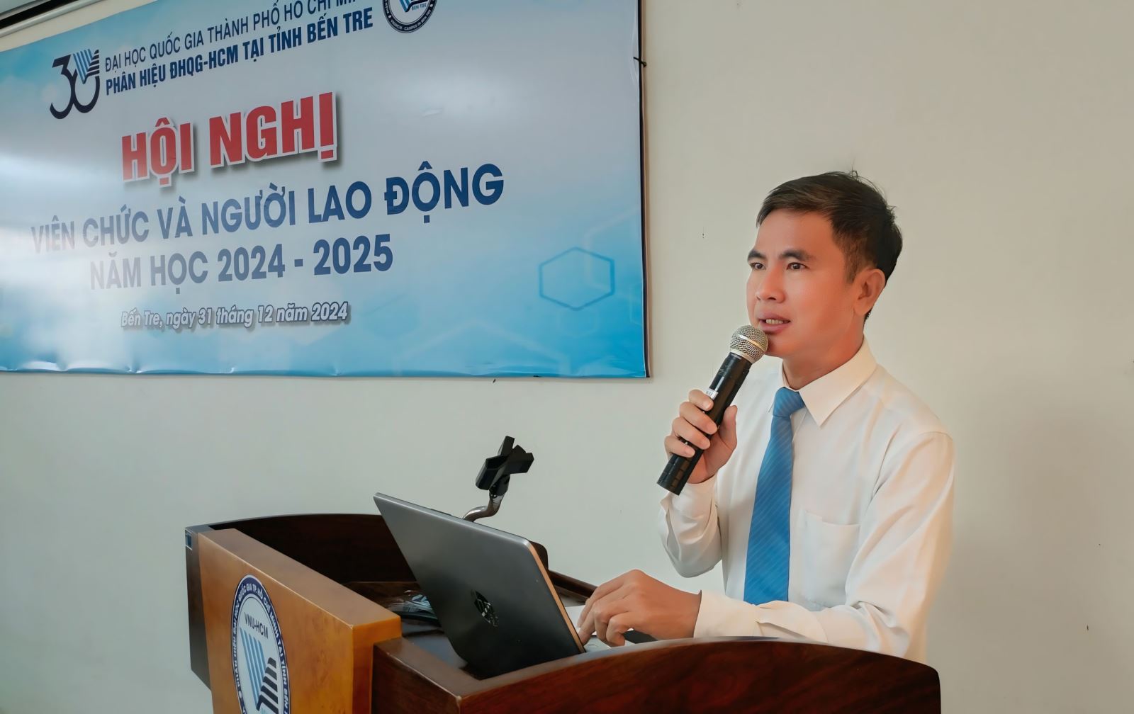 HỘI NGHỊ VIÊN CHỨC VÀ NGƯỜI LAO ĐỘNG NĂM HỌC 2024 - 2025