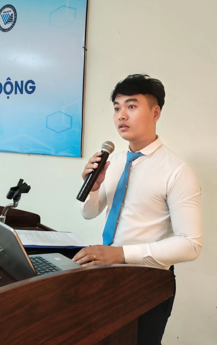 HỘI NGHỊ VIÊN CHỨC VÀ NGƯỜI LAO ĐỘNG NĂM HỌC 2024 - 2025