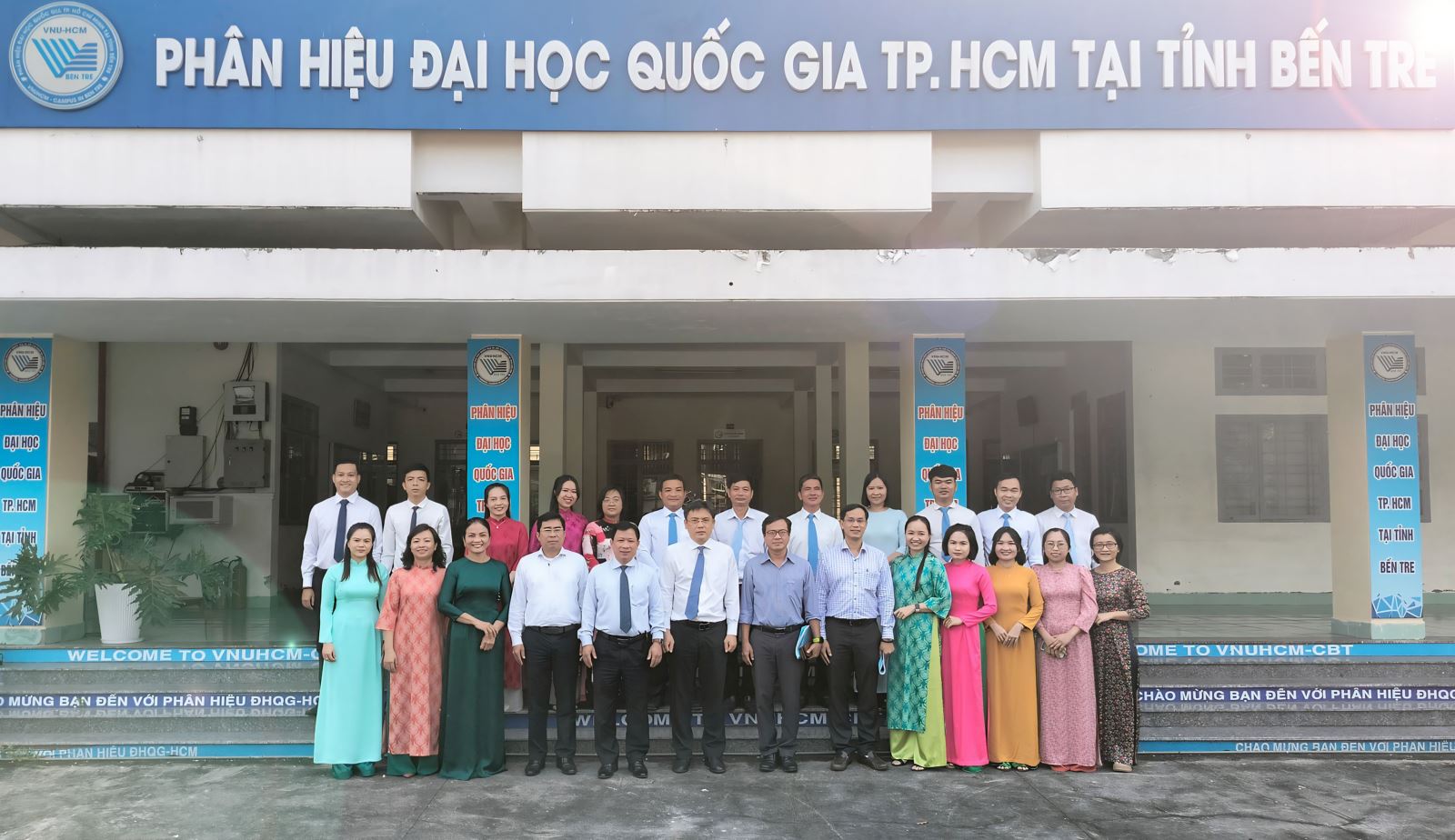 HỘI NGHỊ VIÊN CHỨC VÀ NGƯỜI LAO ĐỘNG NĂM HỌC 2024 - 2025