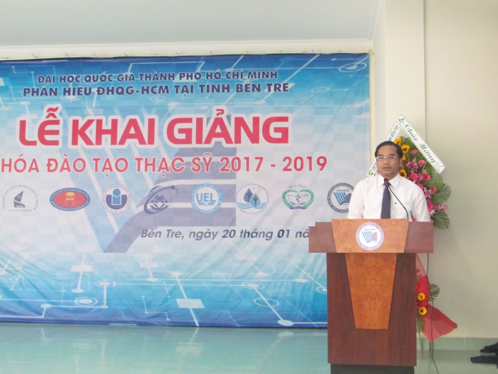 Tưng bừng Khai giảng Khóa đào tạo thạc sỹ 2017 - 2019 tại Phân hiệu ĐHQG-HCM tại tỉnh Bến Tre