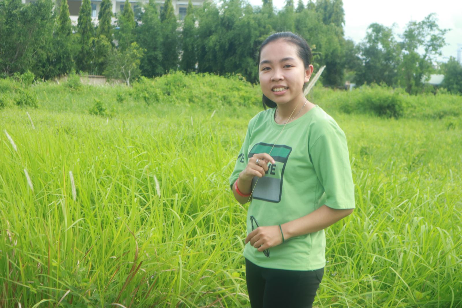 Sinh viên Phân hiệu ĐHQG-HCM tại tỉnh Bến Tre hào hứng với lớp học nhiếp ảnh căn bản